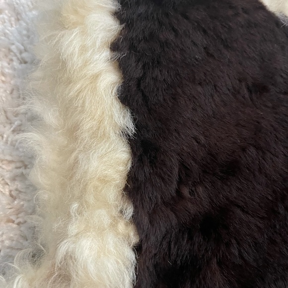 Gorgeous Shearling vest from Reykjavik, Iceland, size XS - Picture 3 of 11